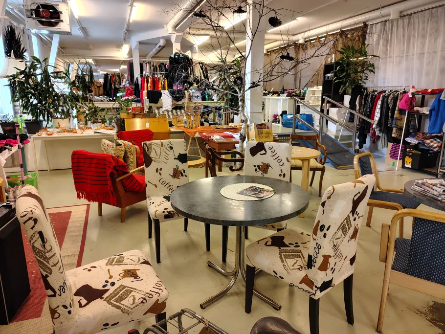 Riitan pesula, kirppis, posti ja kahvio Pälkäne